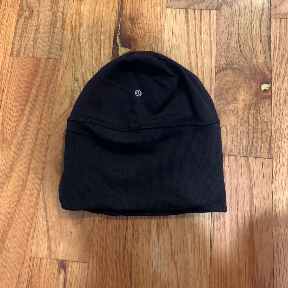 Lululemon reversible running beanie